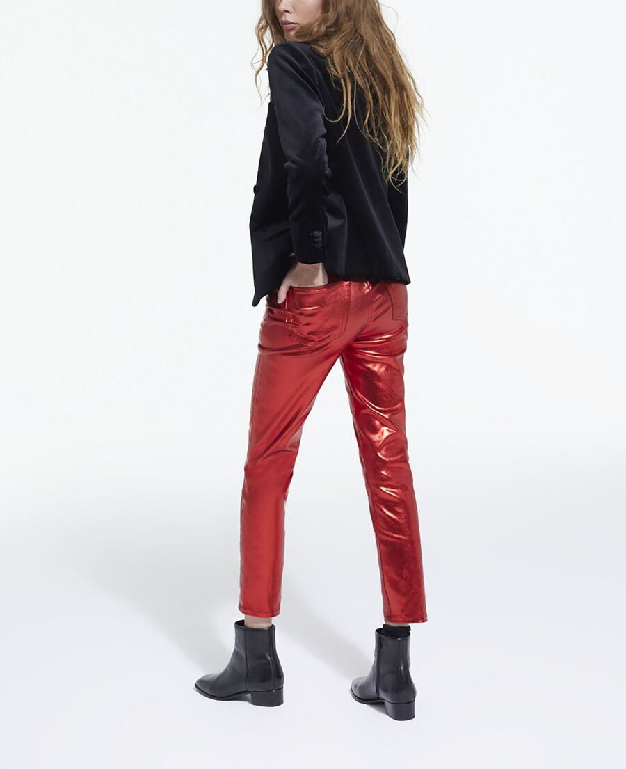 vaqueros slim rojos