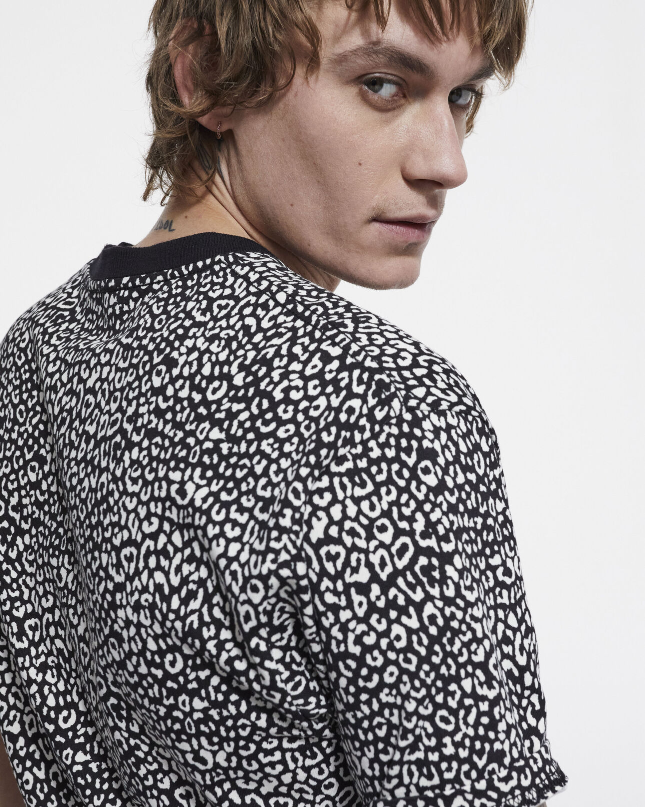 The Kooples MEN ECRU black leopard print t-shirt