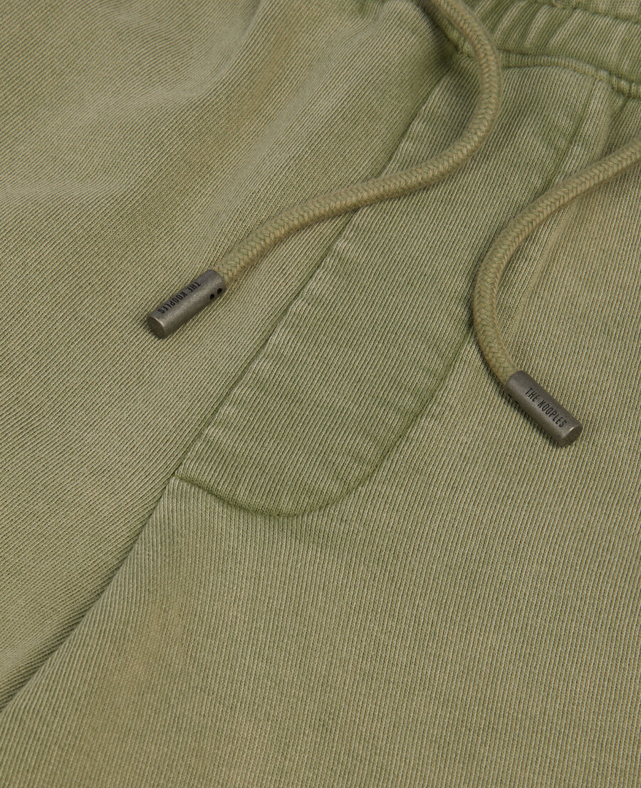 hellgrüne shorts aus baumwolle