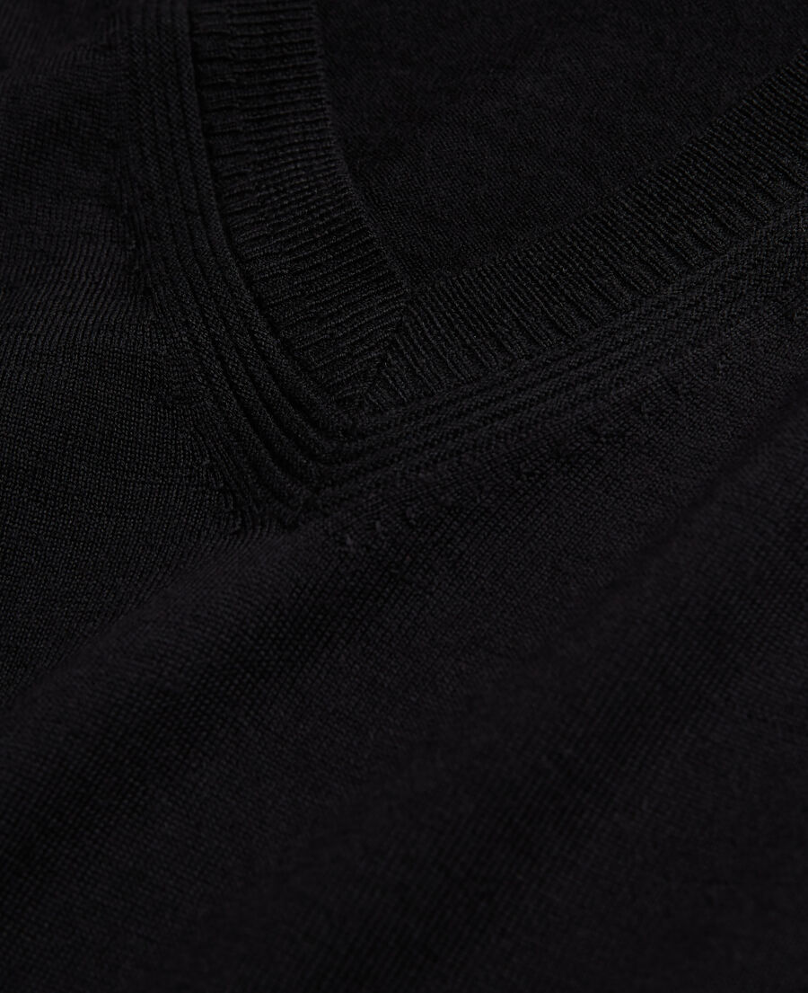 schwarzer wollpullover