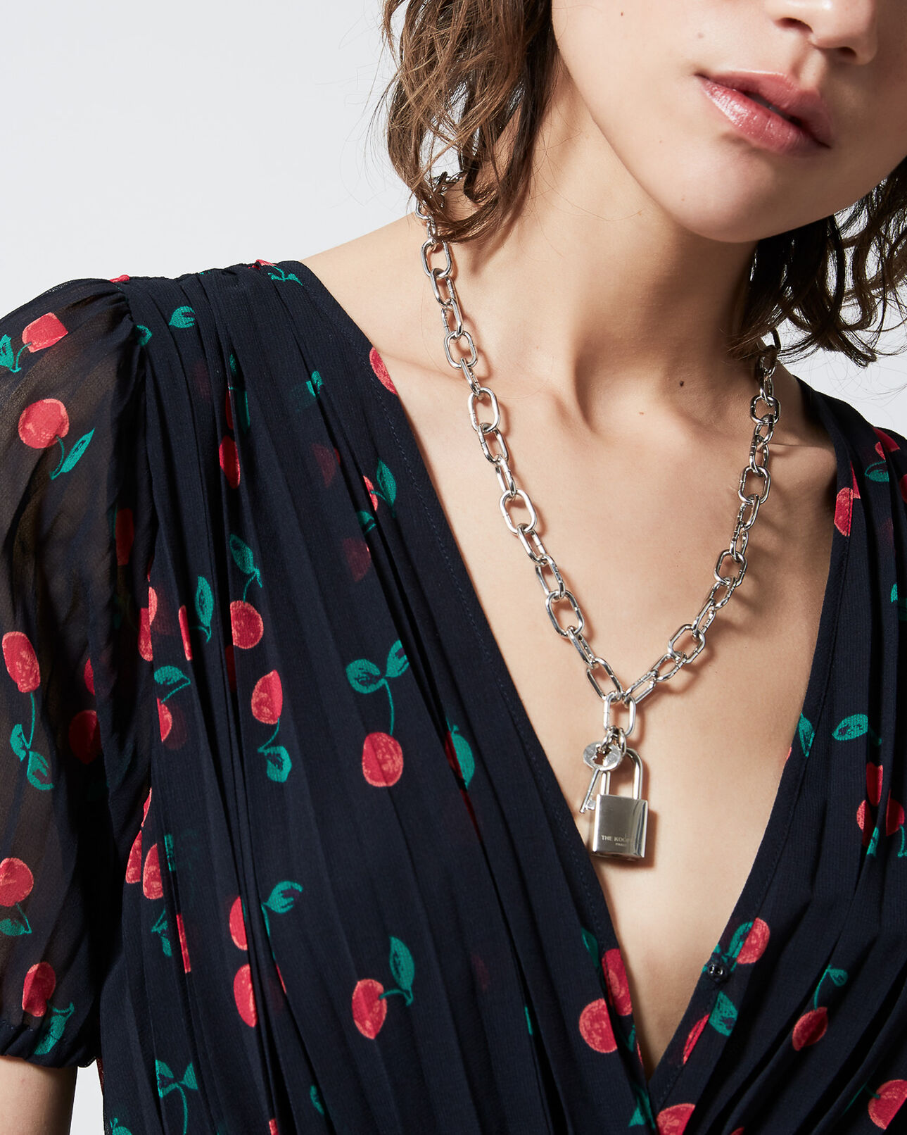 The Kooples FEMME SILVER collier chaîne argenté à pendentif cadenas