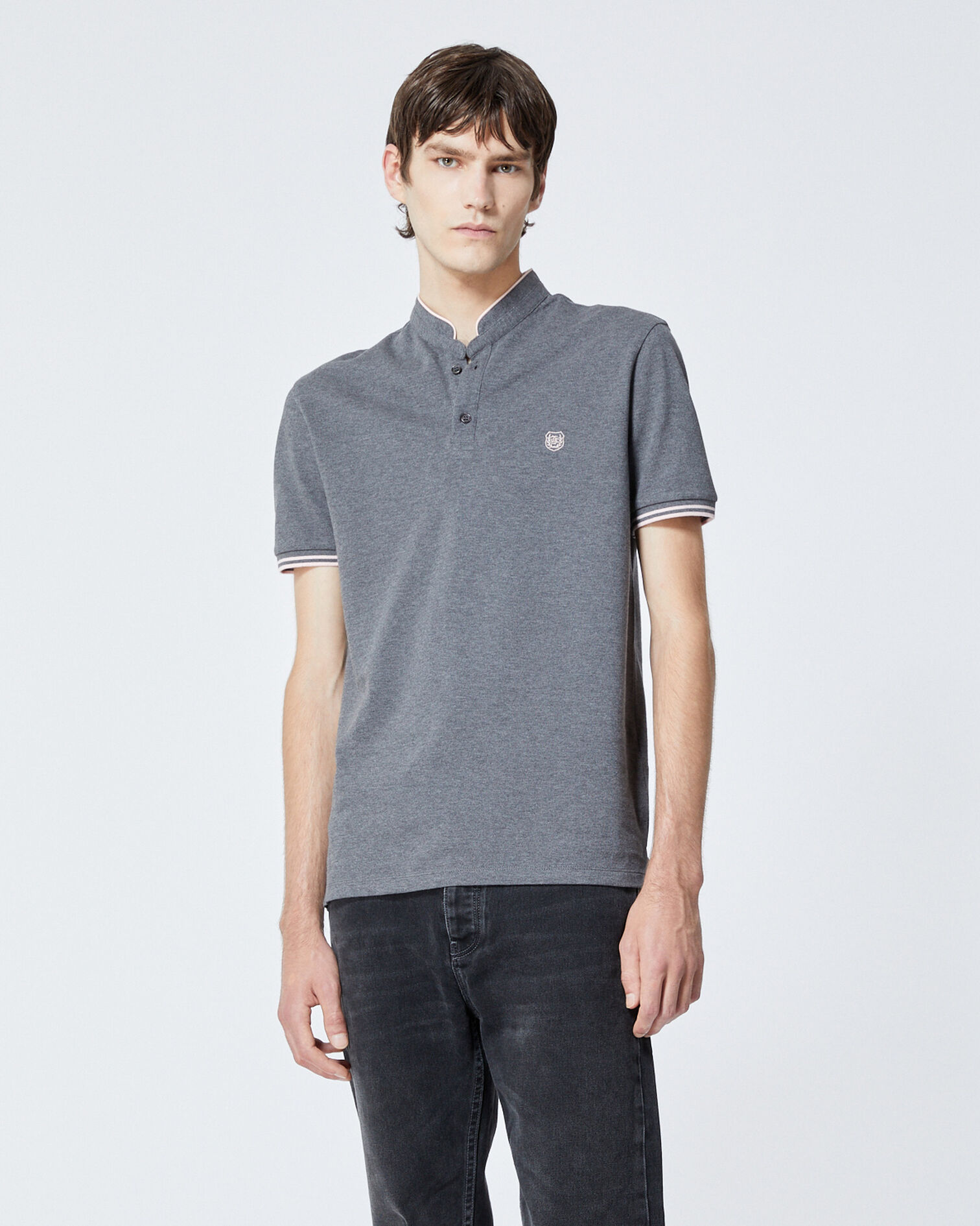 Grau meliertes Baumwoll-Poloshirt mit Paspel, MEDGREY MEL / LOTUS PINK, hi-res image number null
