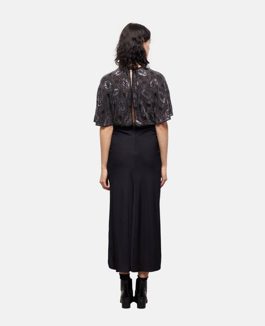 robe longue noire à perles argentées