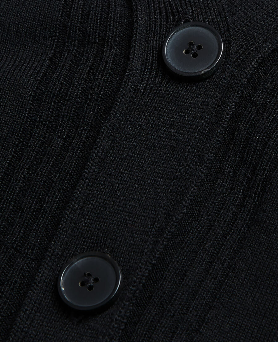 schwarzer cardigan aus feiner merinowolle