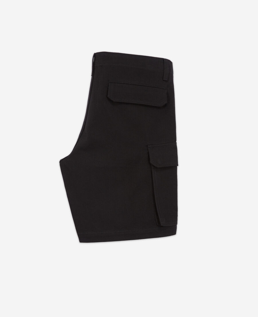 schwarze shorts aus biobaumwolle mit taschen