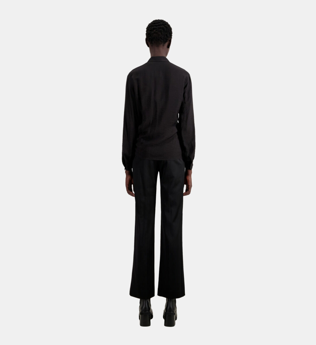 Costume avec sales chemise noire