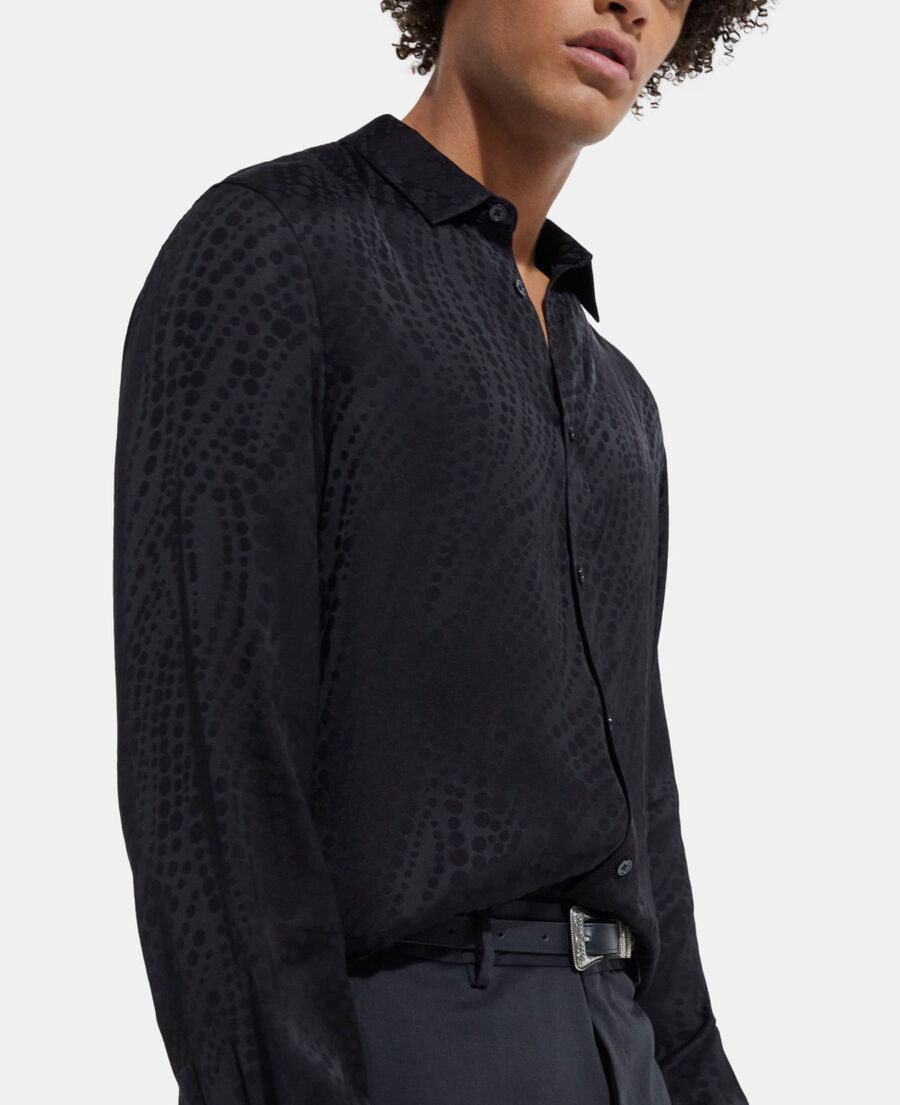 black shirt