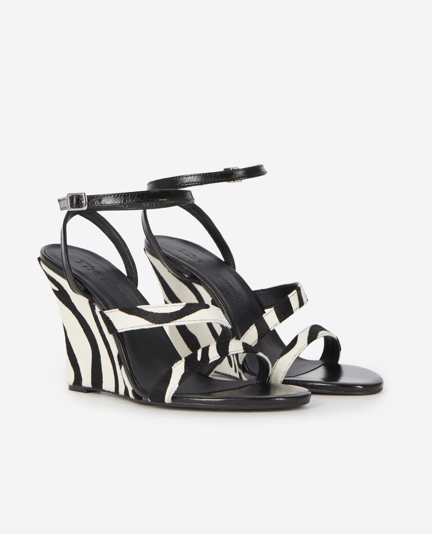 The Kooples DAMEN BLACK / WHITE sandalen mit keilabsatz fohlen-effekt zebra