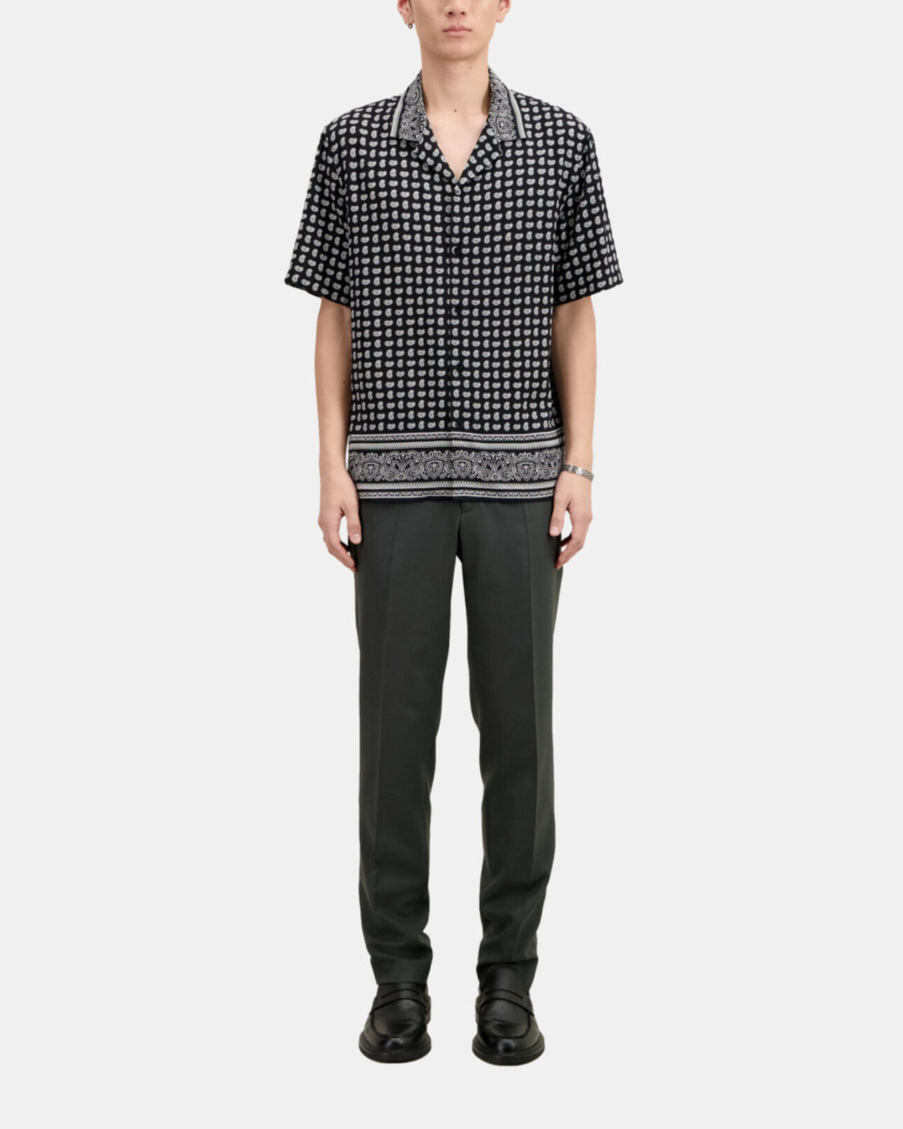 The Kooples MEN BLACK WHITE black and white paisley print short sleeve shirt