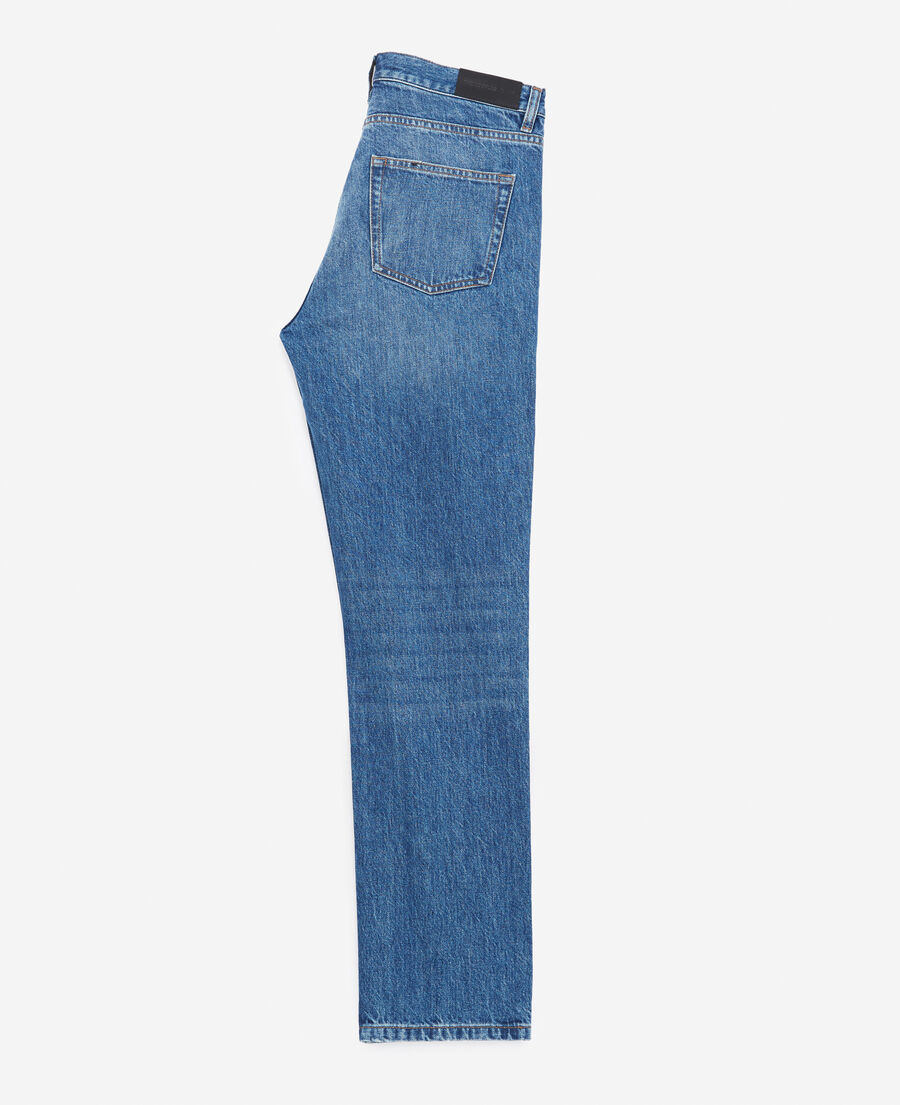 straight blue faded jeans with five pockets