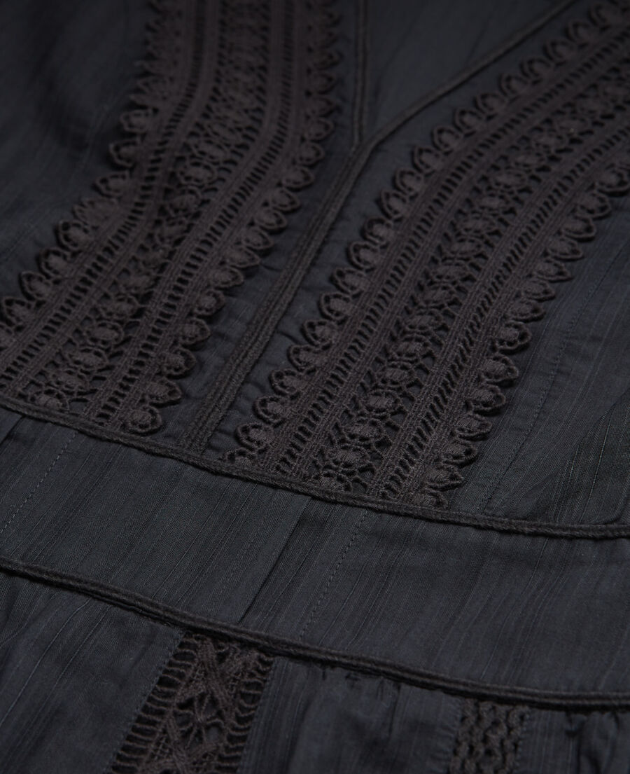 robe brodée noire courte détail gallon