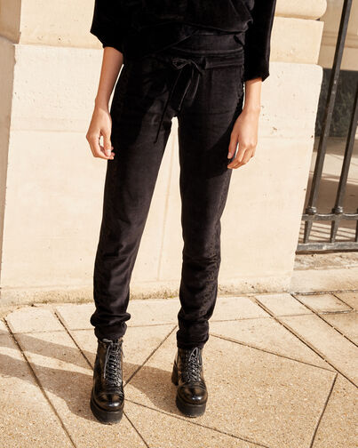 , BLACK, hi-res image number null