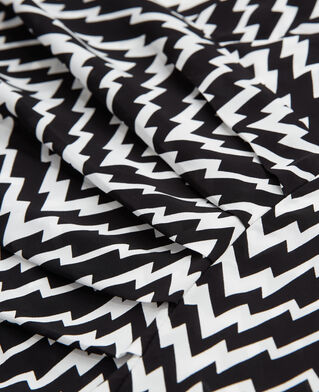 The Kooples FEMME BLACK WHITE robe courte imprimée zigzag noire et blanche