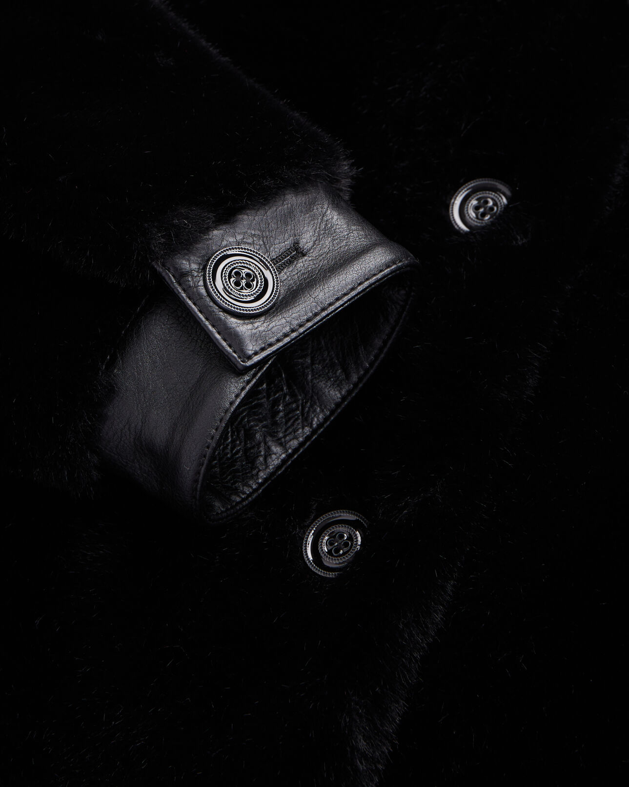 The Kooples FEMME BLACK blouson noir style surchemise imitation fourrure