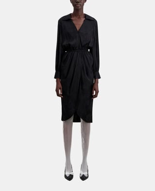 The Kooples FEMME BLACK robe noire mi-longue à fleurs