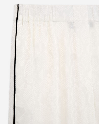 , WHITE, hi-res image number null