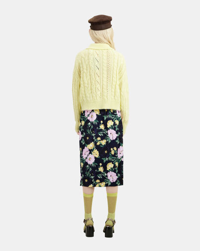 , YELLOW, hi-res image number null