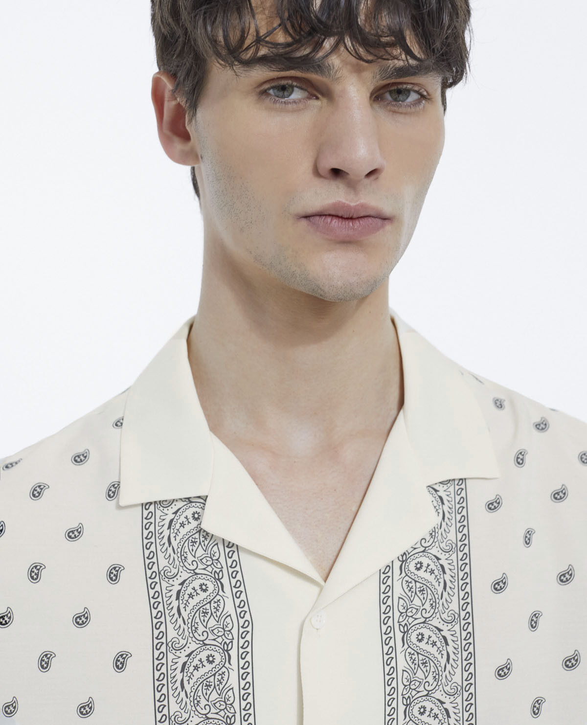 Chemise shop col requin