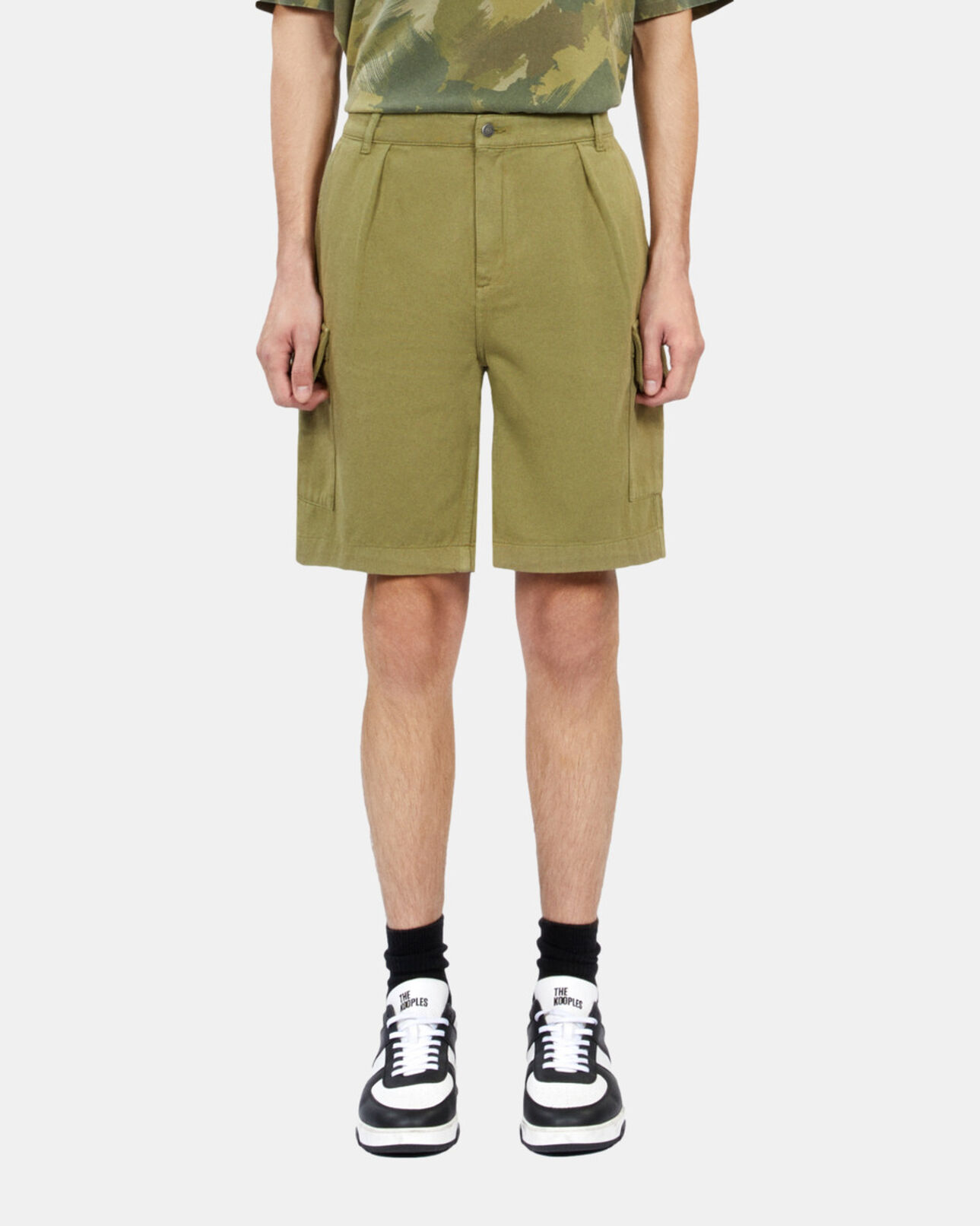 The Kooples MEN WOOD KAKI khaki cotton and linen cargo shorts