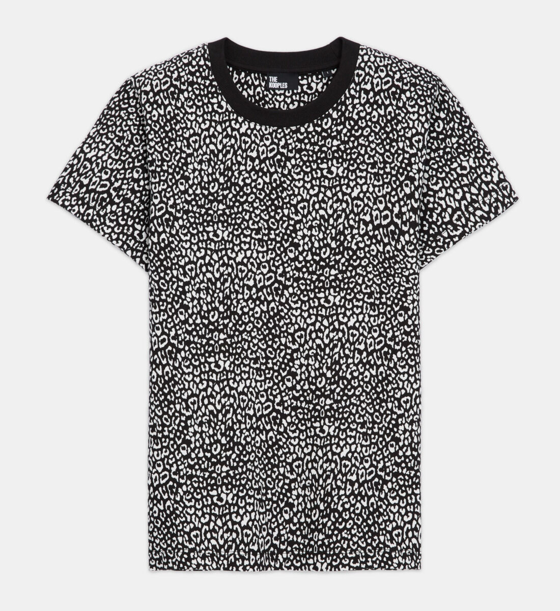 Supreme hanes on sale leopard tee