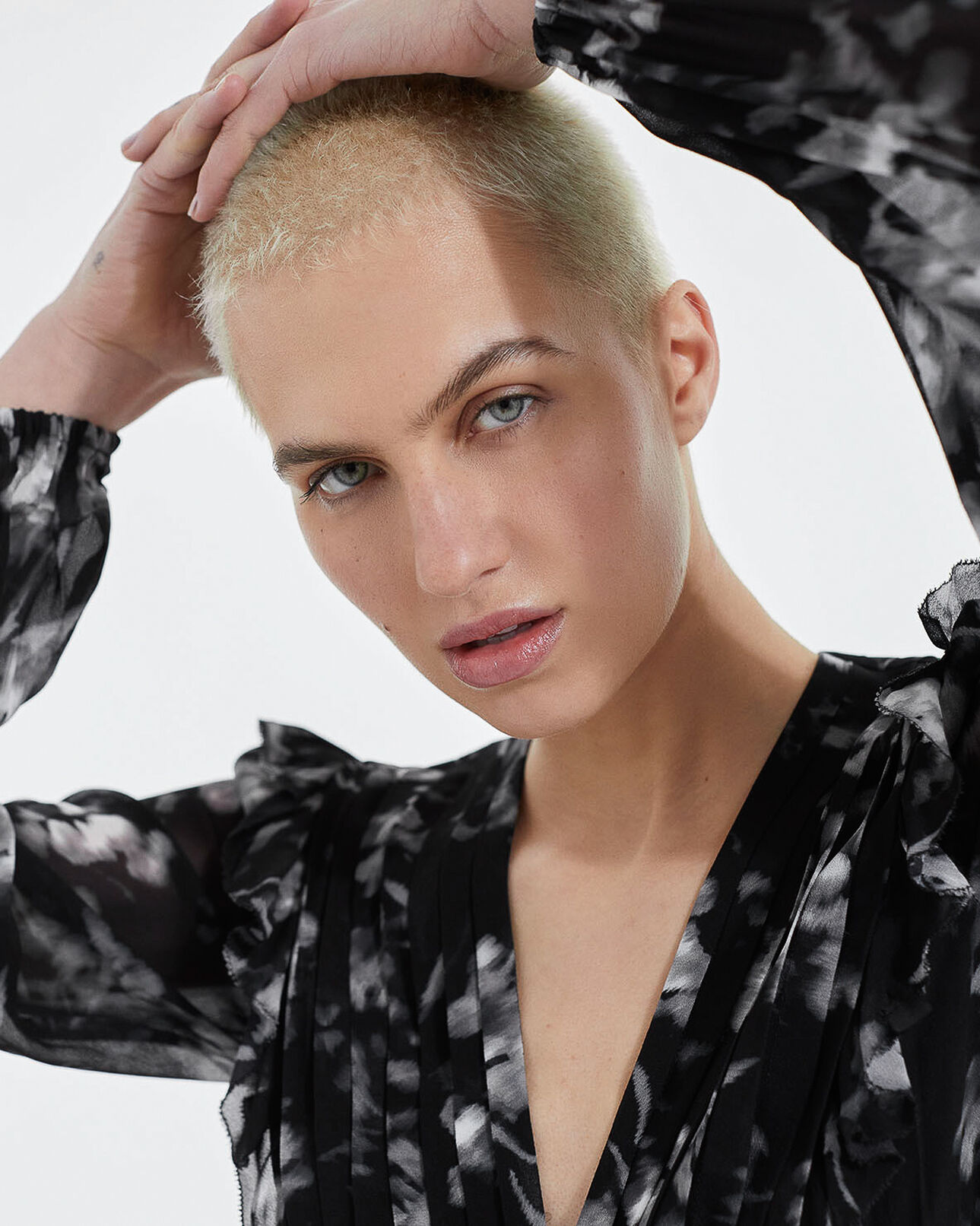 The Kooples FEMME BLACK WHITE robe courte noire imprimée à volants