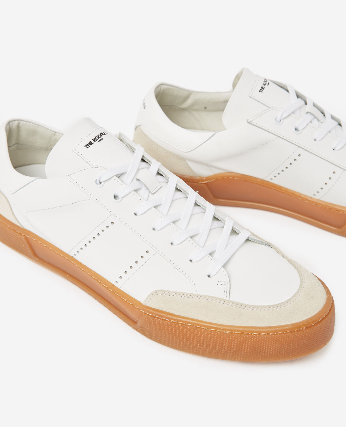 Basket blanche semelle gomme hot sale