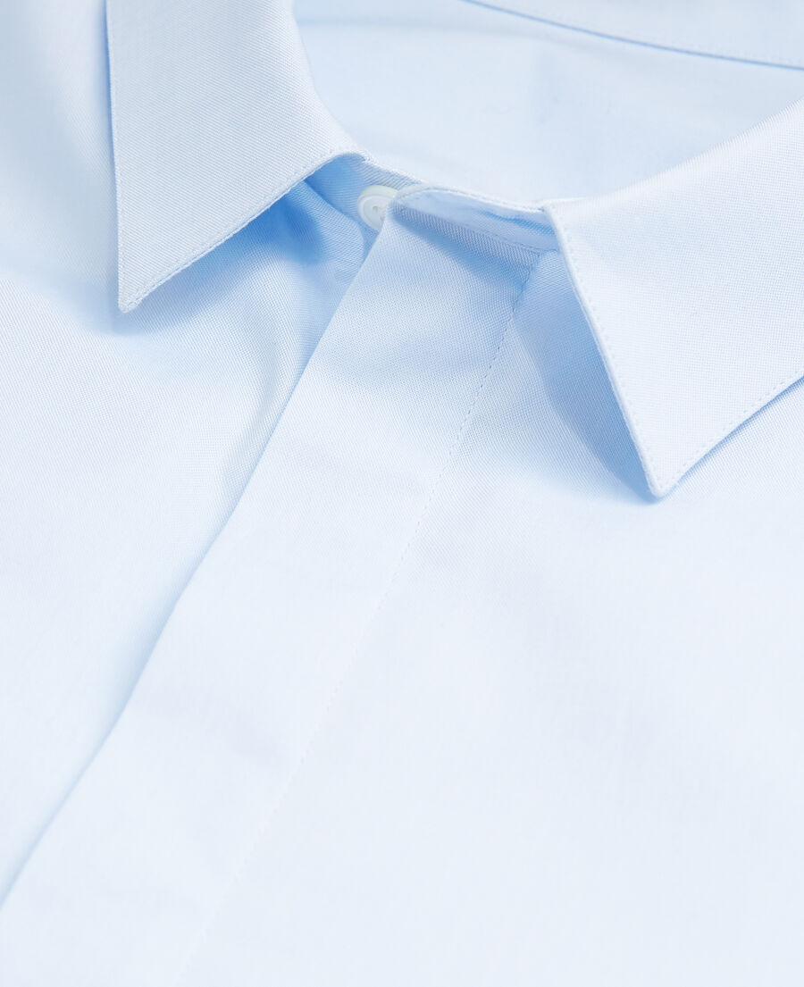 camisa algodón azul con cuello clásico