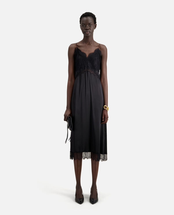 robe nuisette longue en soie noire avec détails en dentelle