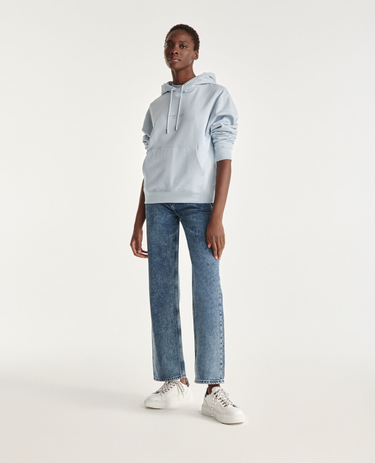 Sweat à sales capuche bleu ciel