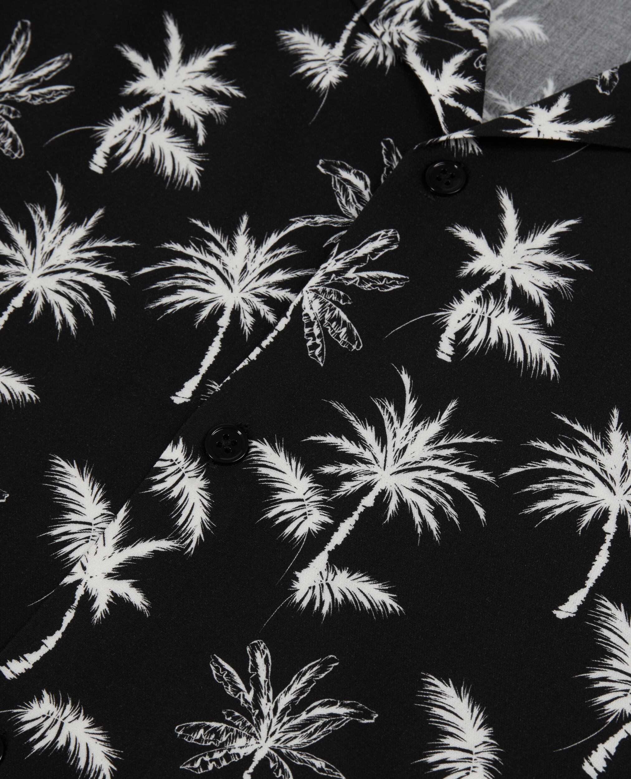 Black palm tree print short sleeve shirt