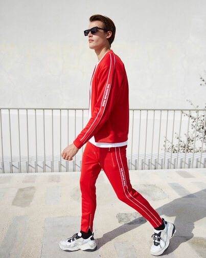 , RED, hi-res image number null