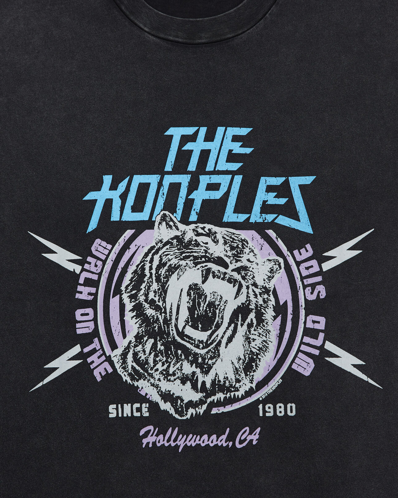 The Kooples MUJER BLACK WASHED camiseta negra algodón estampado tigre