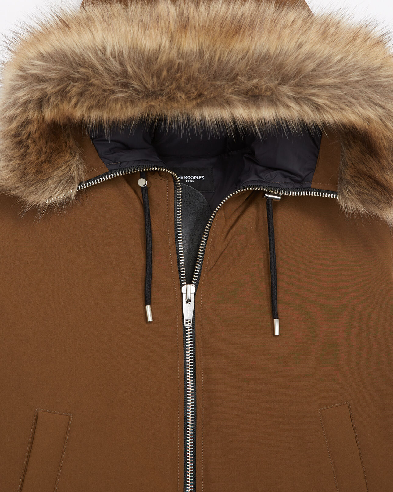The Kooples HOMBRE CAMEL chaqueta corta de nailon de plumón de camello con capucha