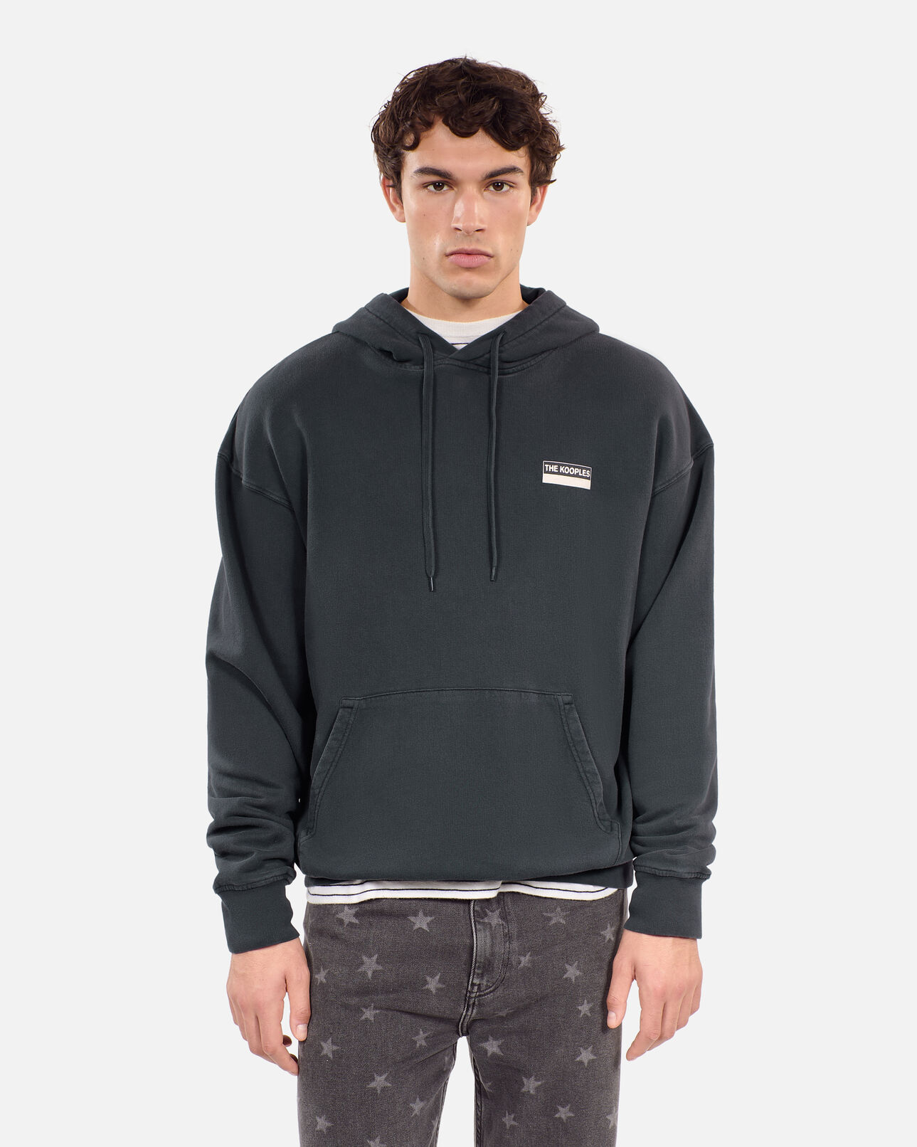 The Kooples HOMME BLACK WASHED sweatshirt à capuche avec sérigraphie noir