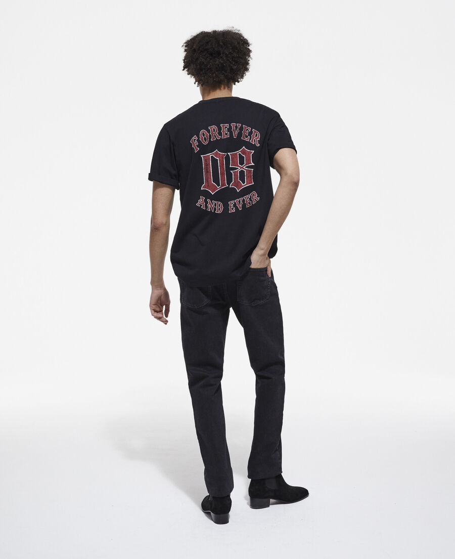 schwarzes t-shirt mit siebdruck