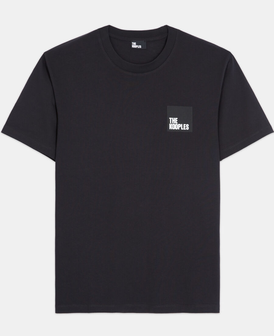 schwarzes t-shirt