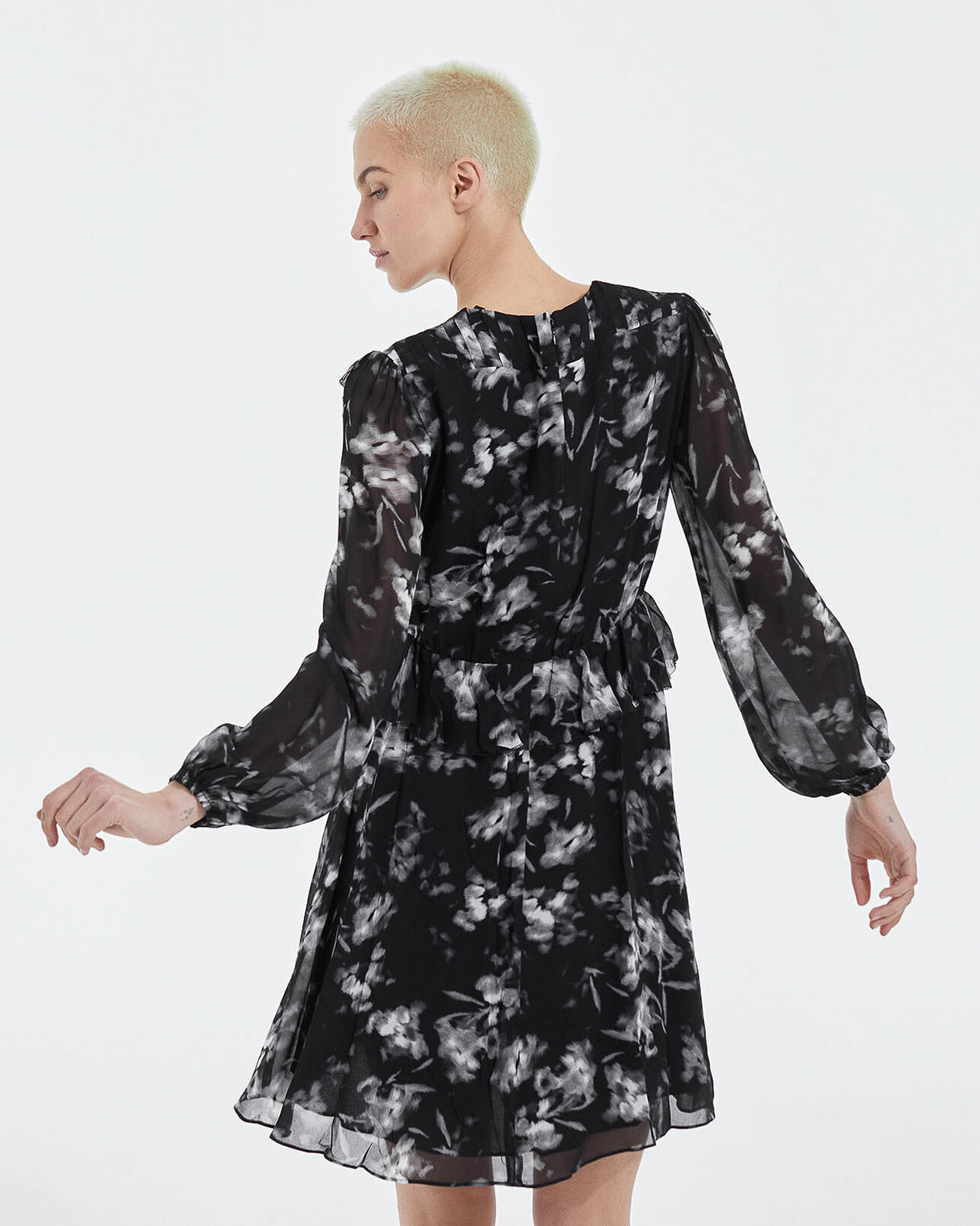 The Kooples FEMME BLACK WHITE robe courte noire imprimée à volants