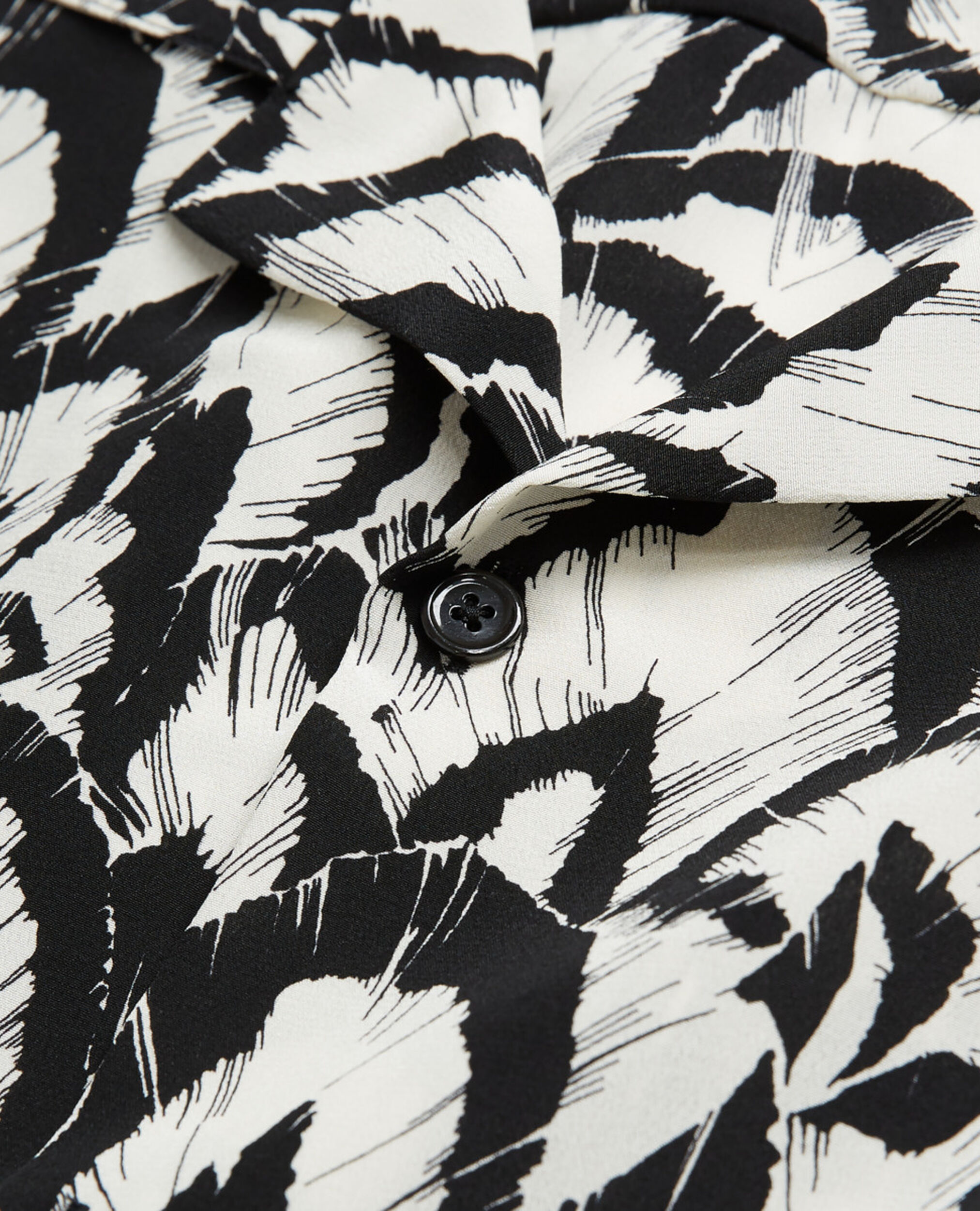 Chemise col hawaïen en soie imprimée, OFF WHITE / BLACK, hi-res image number null