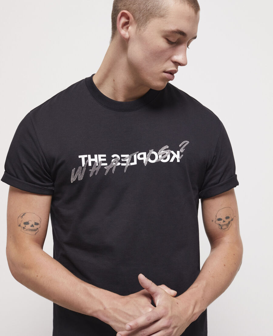 schwarzes t-shirt mit „what is“-strassbesatz