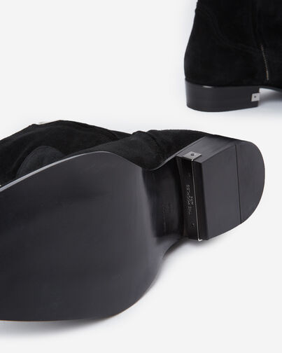 , BLACK, hi-res image number null