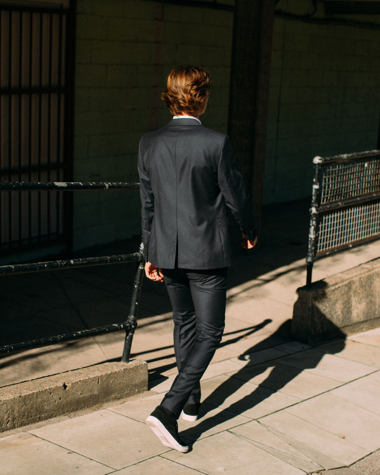 The Kooples HOMBRE DARK NAVY - MIDDLE GREY pantalones de traje azul marino de rayas blancas de lana