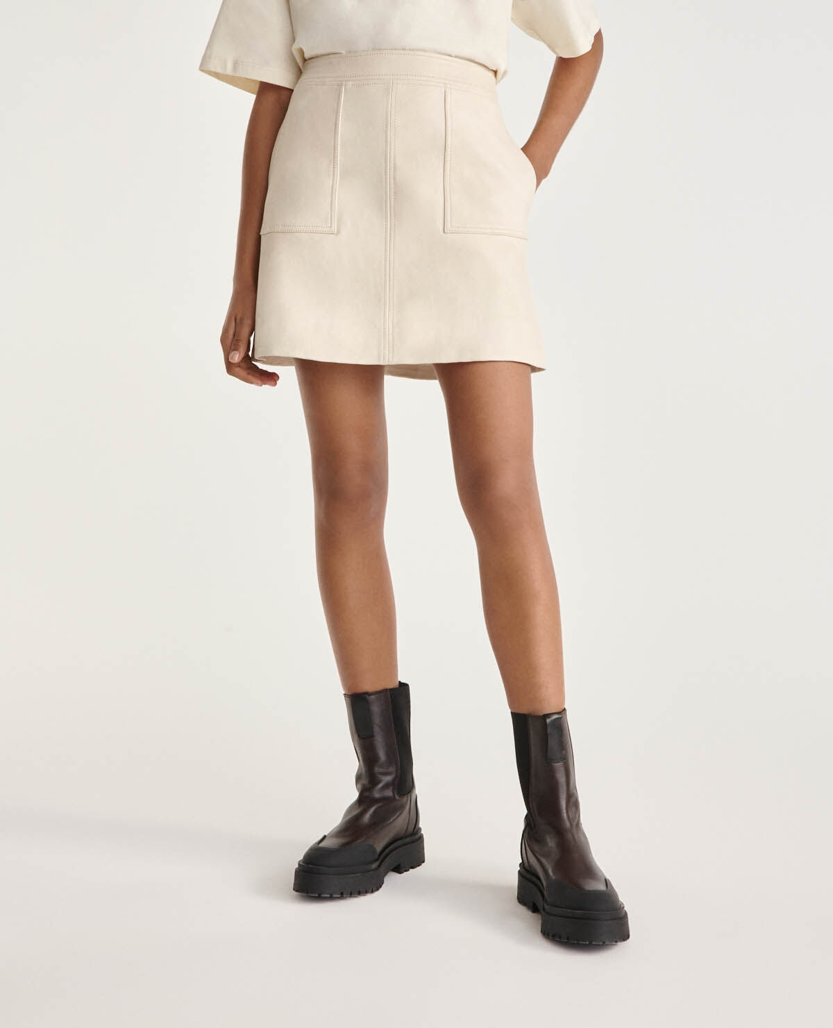 Jupe courte cuir cru d tail de couture The Kooples