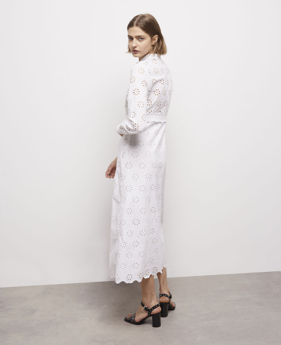 robe longue blanche en broderie anglaise