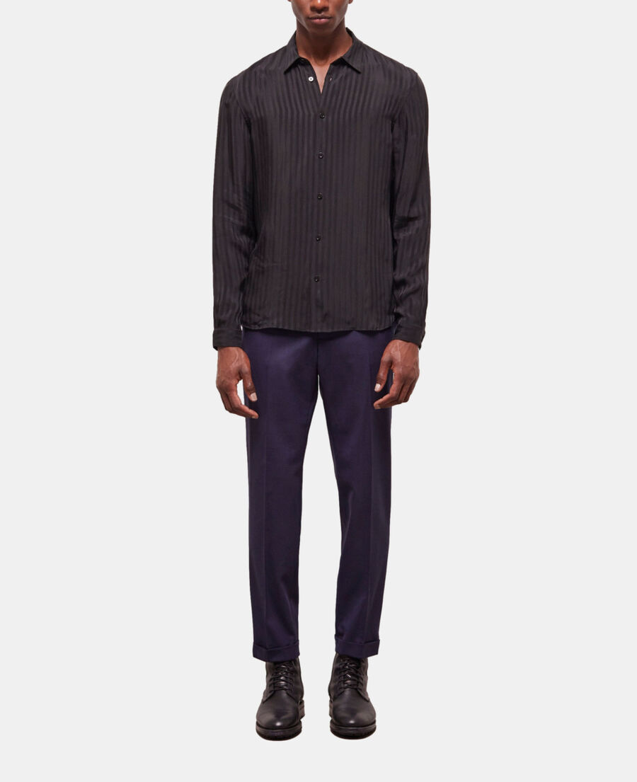 camisa rayas negra con cuello clásico