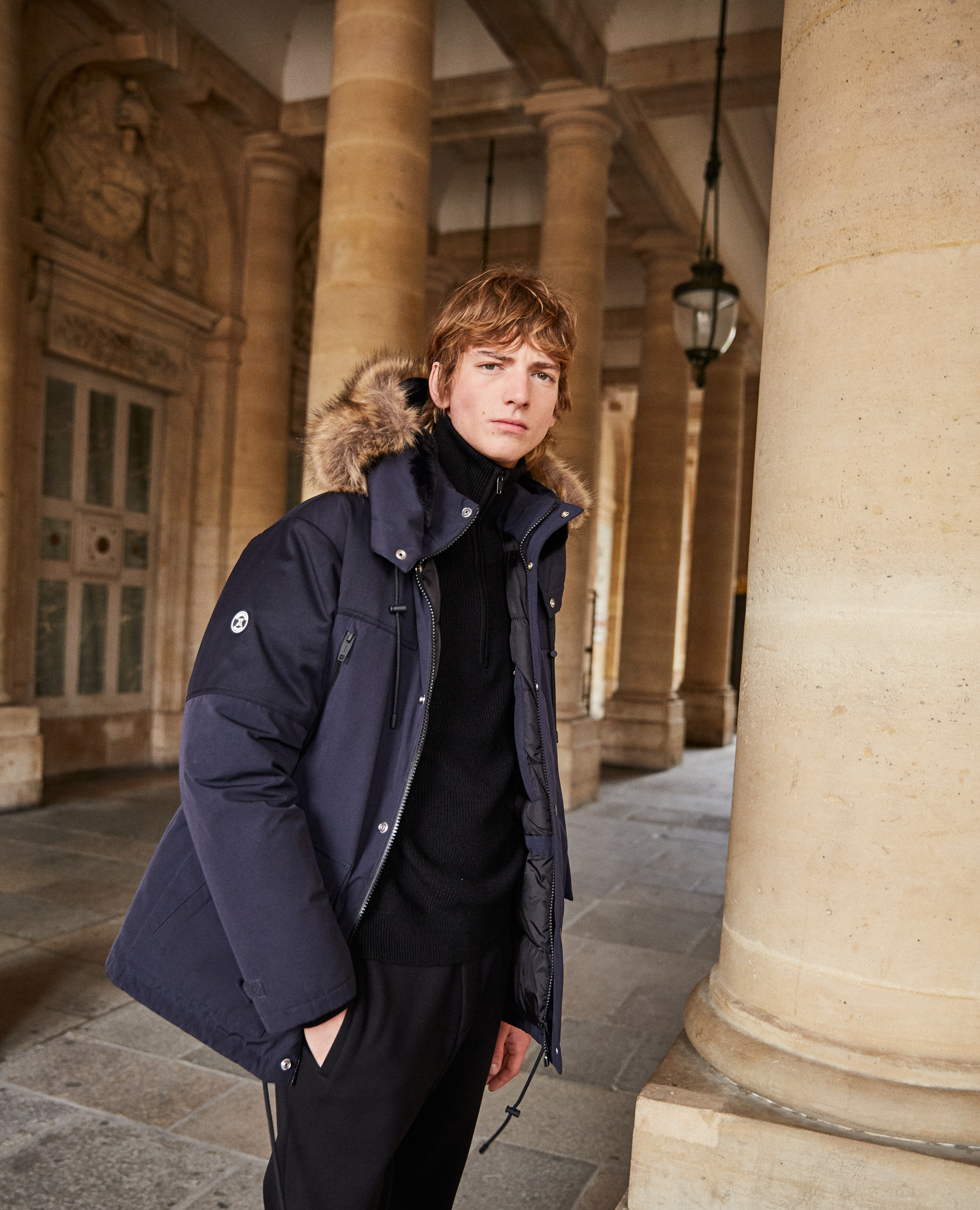Blue short parka with hood