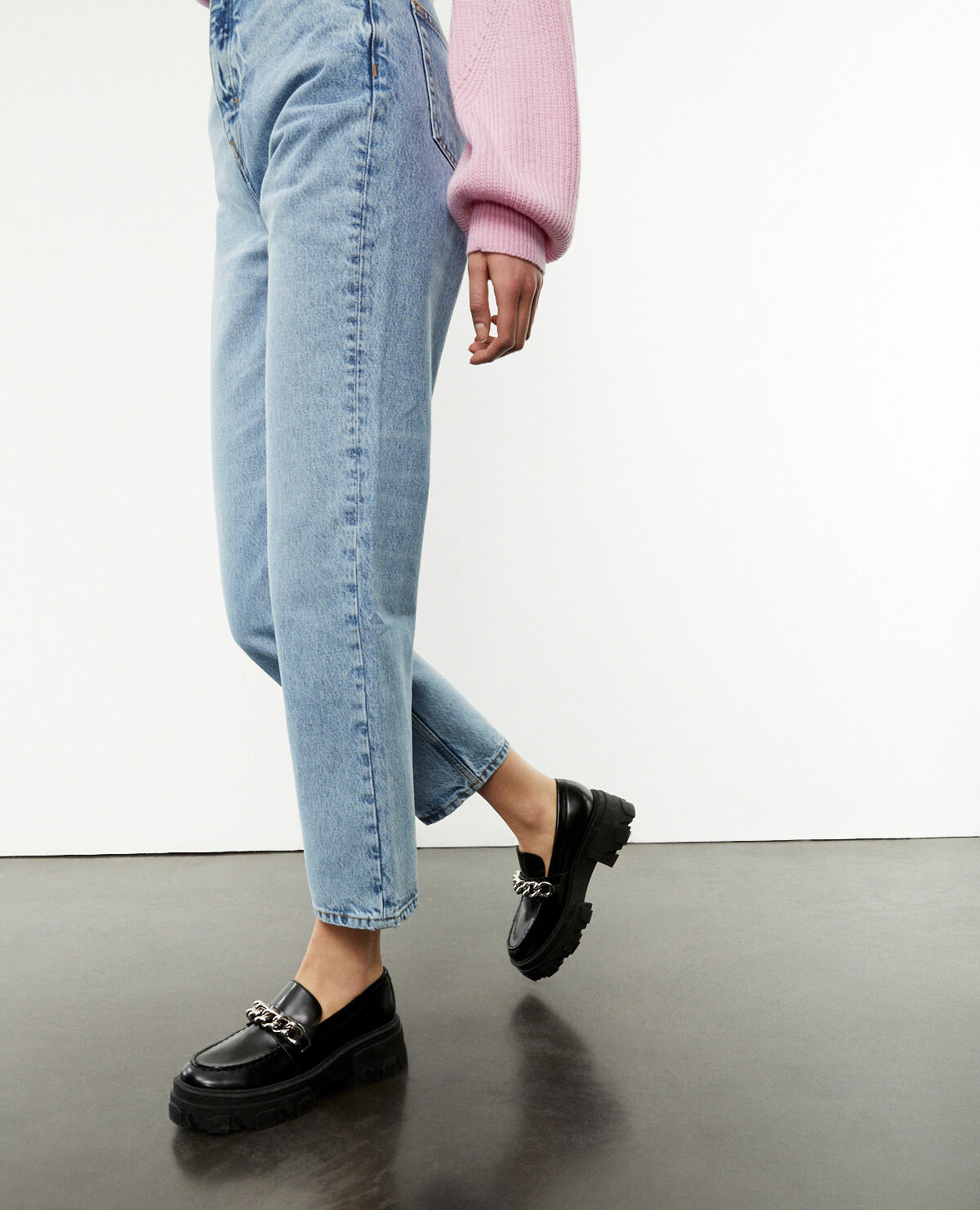 Straight cut deals mom jeans