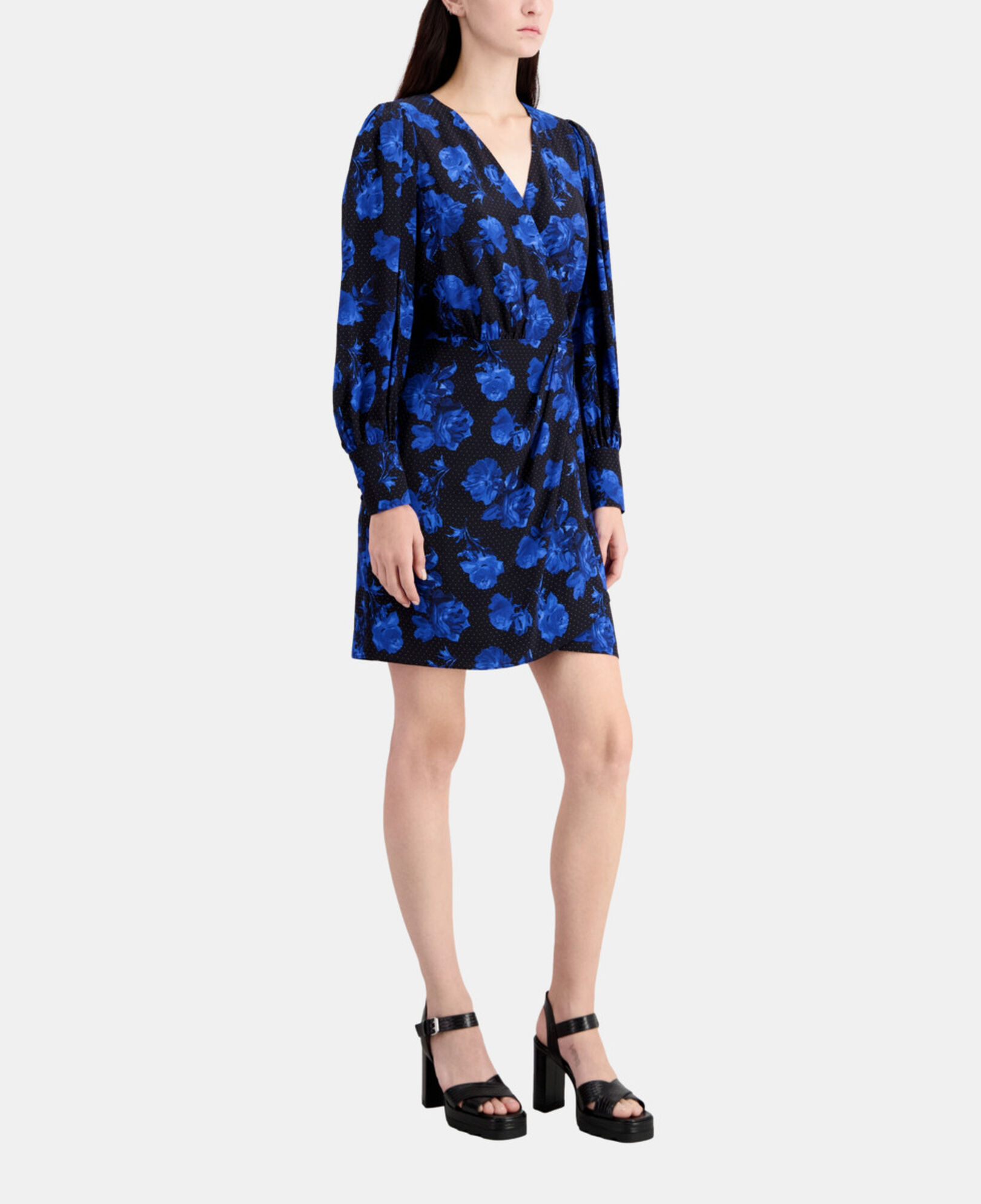 The Kooples FEMME BLACK BLUE robe portefeuille courte imprimée en soie