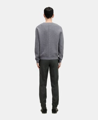 The Kooples HOMME MELANGE GREY pull en laine mélangée avec broderie gris