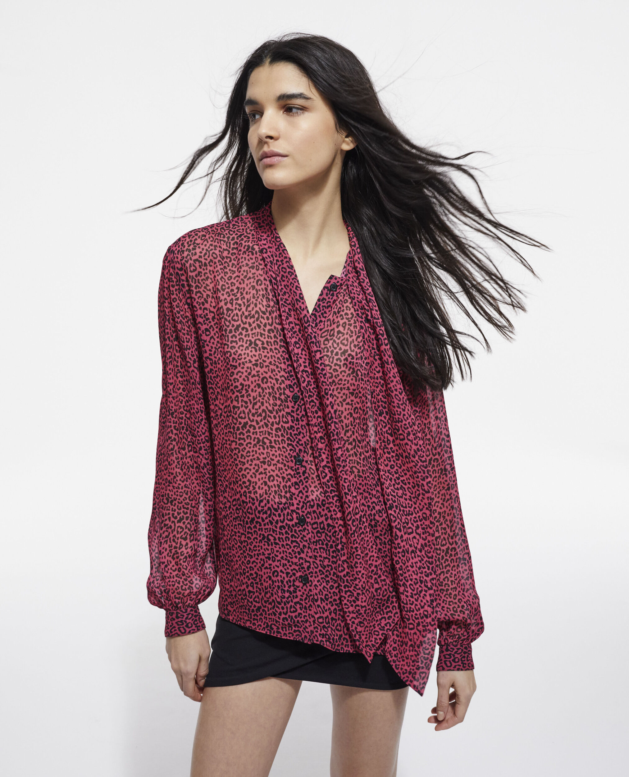 Pink shop cheetah shirt
