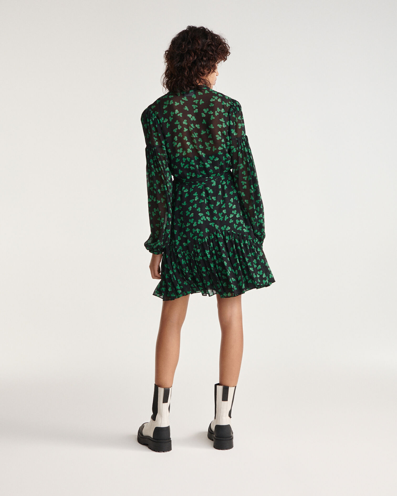 Short black dress with green pattern and belt, BLACK / GREEN, hi-res image number null